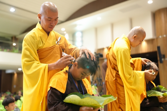 Khai khóa Khoá tu thiếu nhi– Xuất gia gieo duyên, chủ đề “Đóa hoa tâm”