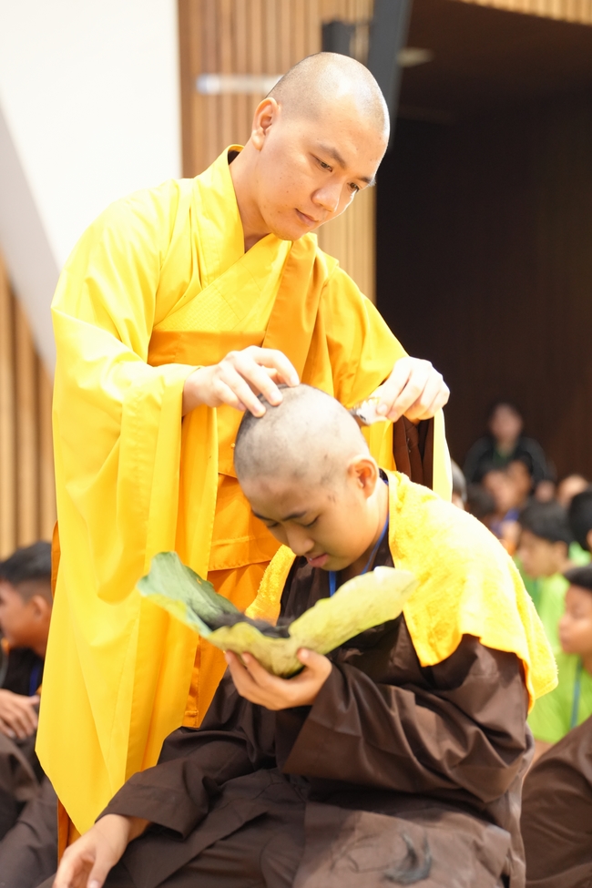 Khai khóa Khoá tu thiếu nhi– Xuất gia gieo duyên, chủ đề “Đóa hoa tâm”