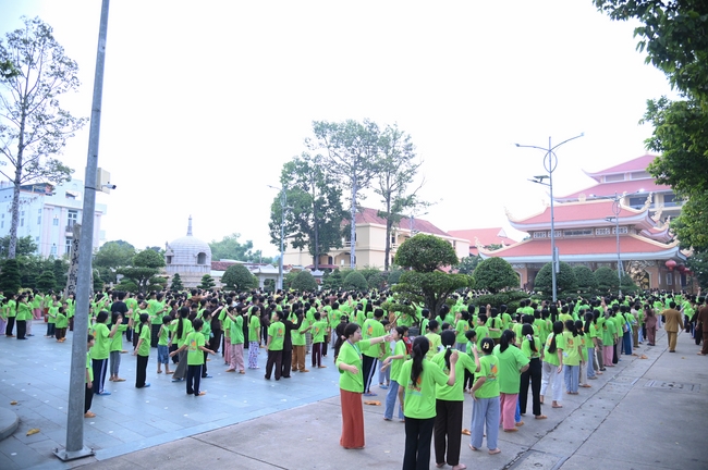 Khai khóa Khoá tu thiếu nhi– Xuất gia gieo duyên, chủ đề “Đóa hoa tâm”