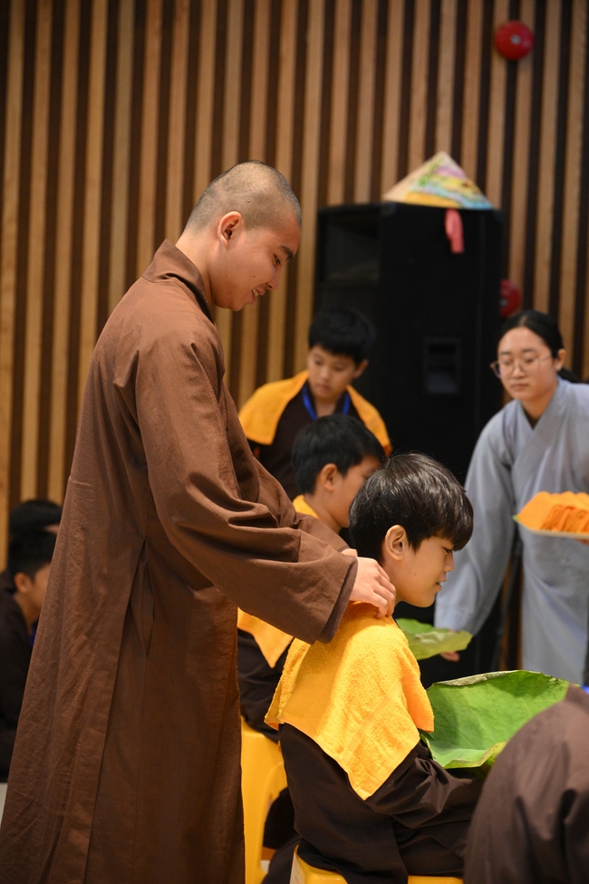 Khai khóa Khoá tu thiếu nhi– Xuất gia gieo duyên, chủ đề “Đóa hoa tâm”