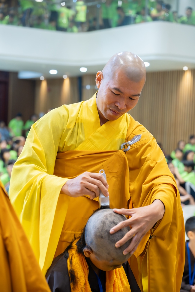 Khai khóa Khoá tu thiếu nhi– Xuất gia gieo duyên, chủ đề “Đóa hoa tâm”