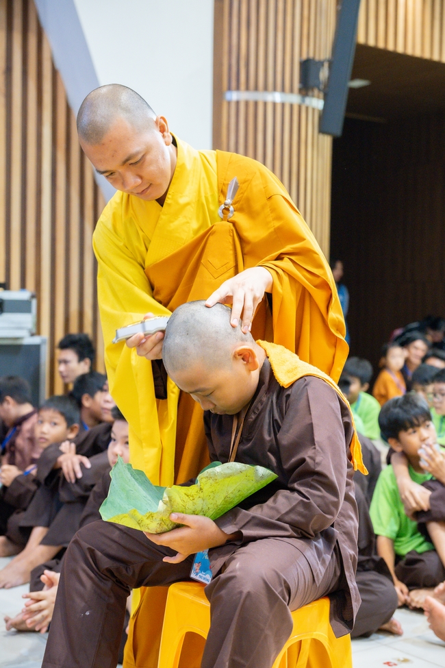 Khai khóa Khoá tu thiếu nhi– Xuất gia gieo duyên, chủ đề “Đóa hoa tâm”