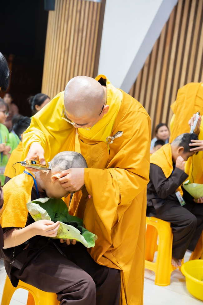 Khai khóa Khoá tu thiếu nhi– Xuất gia gieo duyên, chủ đề “Đóa hoa tâm”