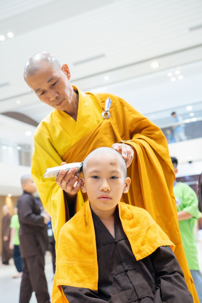 Khai khóa Khoá tu thiếu nhi– Xuất gia gieo duyên, chủ đề “Đóa hoa tâm”