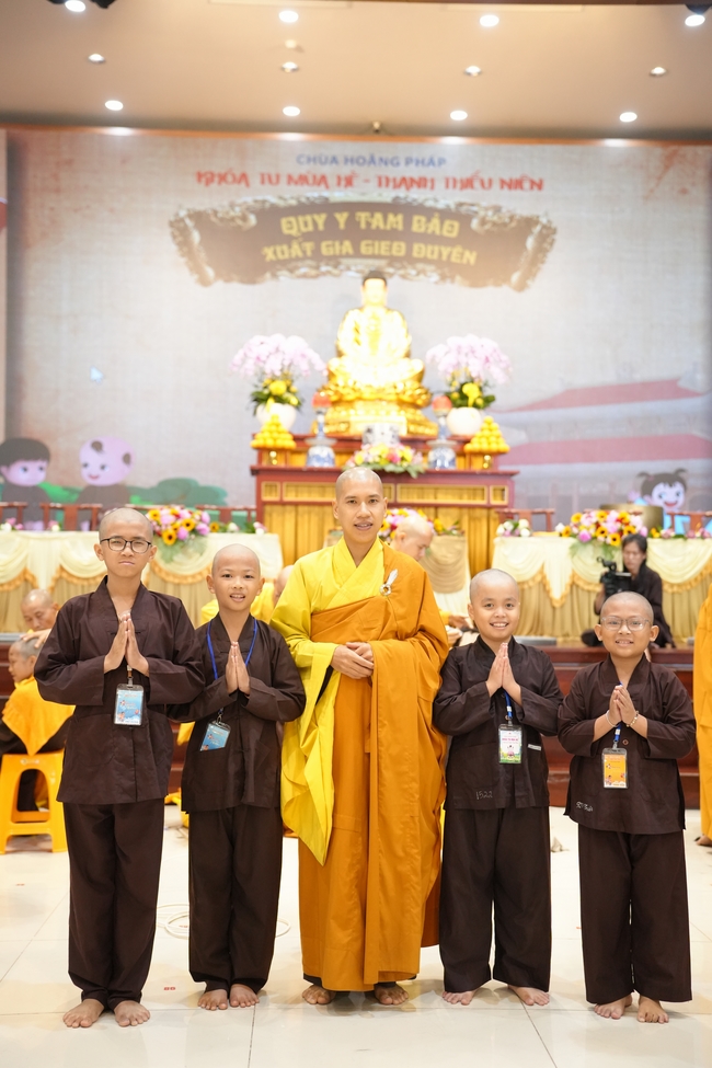 Khai khóa Khoá tu thiếu nhi– Xuất gia gieo duyên, chủ đề “Đóa hoa tâm”