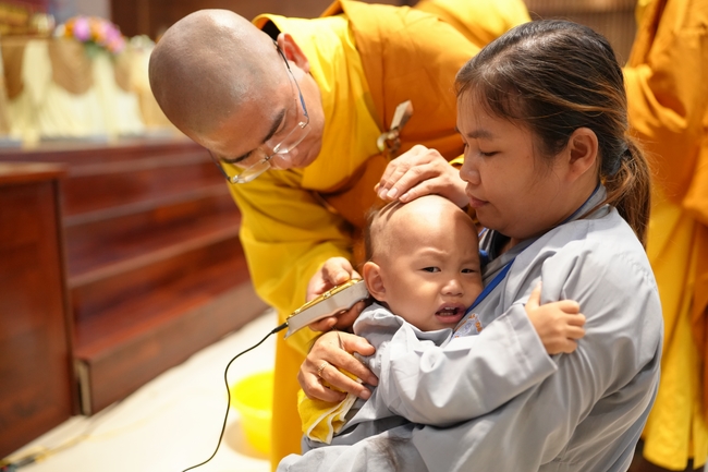 Khai khóa Khoá tu thiếu nhi– Xuất gia gieo duyên, chủ đề “Đóa hoa tâm”