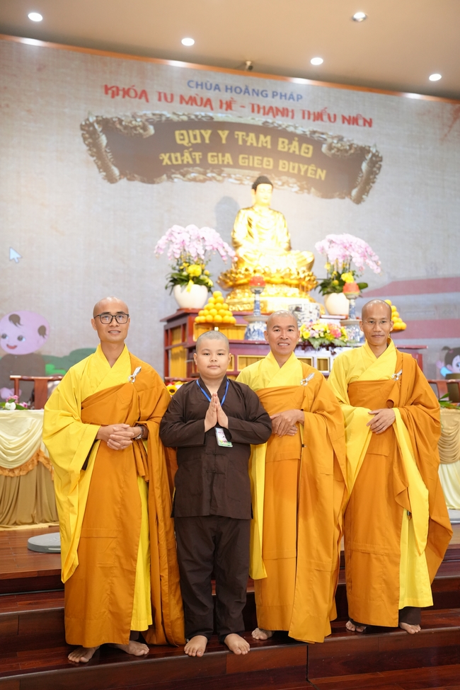 Khai khóa Khoá tu thiếu nhi– Xuất gia gieo duyên, chủ đề “Đóa hoa tâm”