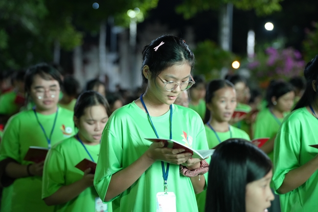 Khai khóa Khoá tu thiếu nhi– Xuất gia gieo duyên, chủ đề “Đóa hoa tâm”