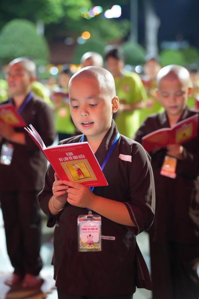 Khai khóa Khoá tu thiếu nhi– Xuất gia gieo duyên, chủ đề “Đóa hoa tâm”