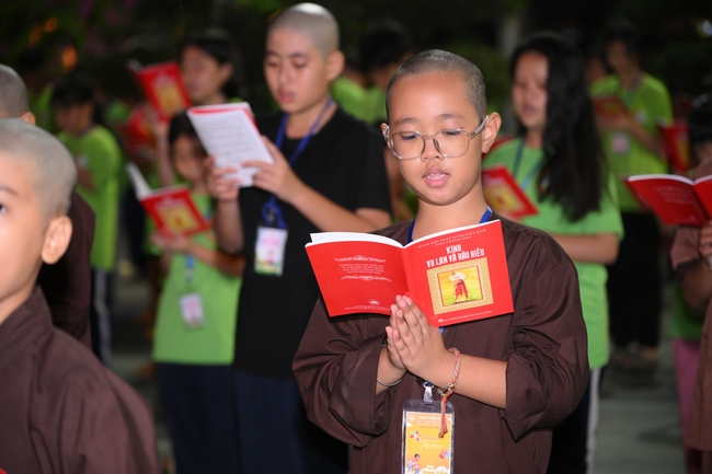 Khai khóa Khoá tu thiếu nhi– Xuất gia gieo duyên, chủ đề “Đóa hoa tâm”