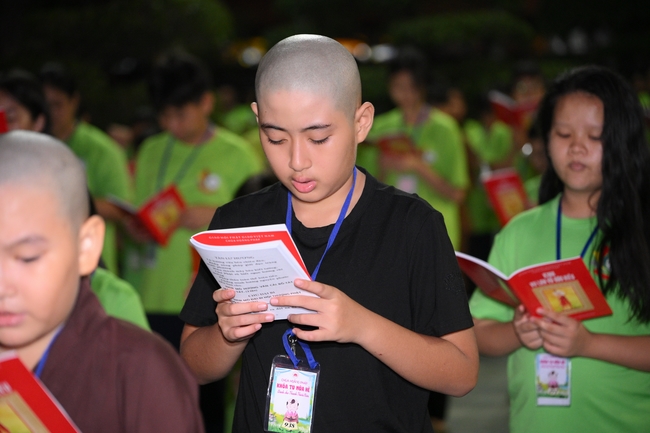 Khai khóa Khoá tu thiếu nhi– Xuất gia gieo duyên, chủ đề “Đóa hoa tâm”