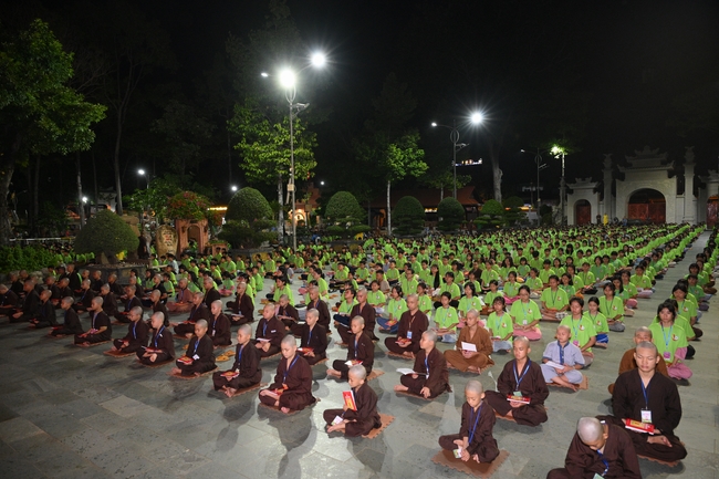 Khai khóa Khoá tu thiếu nhi– Xuất gia gieo duyên, chủ đề “Đóa hoa tâm”