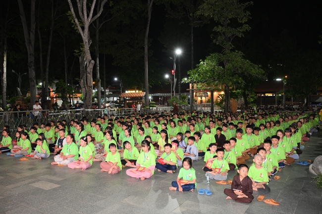 Khai khóa Khoá tu thiếu nhi– Xuất gia gieo duyên, chủ đề “Đóa hoa tâm”