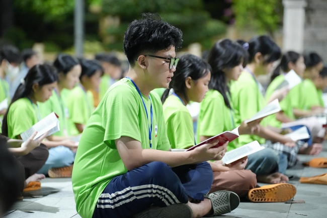 Khai khóa Khoá tu thiếu nhi– Xuất gia gieo duyên, chủ đề “Đóa hoa tâm”