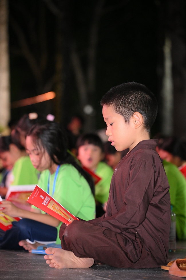 Khai khóa Khoá tu thiếu nhi– Xuất gia gieo duyên, chủ đề “Đóa hoa tâm”