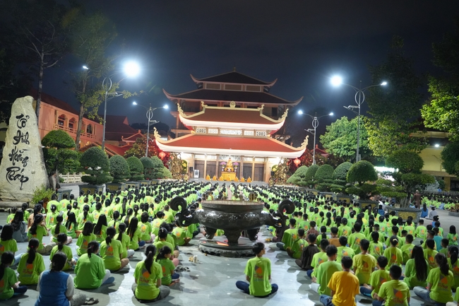 Khai khóa Khoá tu thiếu nhi– Xuất gia gieo duyên, chủ đề “Đóa hoa tâm”