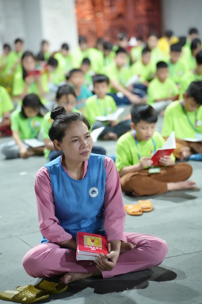 Khai khóa Khoá tu thiếu nhi– Xuất gia gieo duyên, chủ đề “Đóa hoa tâm”