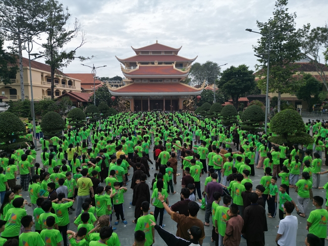 Khai khóa Khoá tu thiếu nhi– Xuất gia gieo duyên, chủ đề “Đóa hoa tâm”