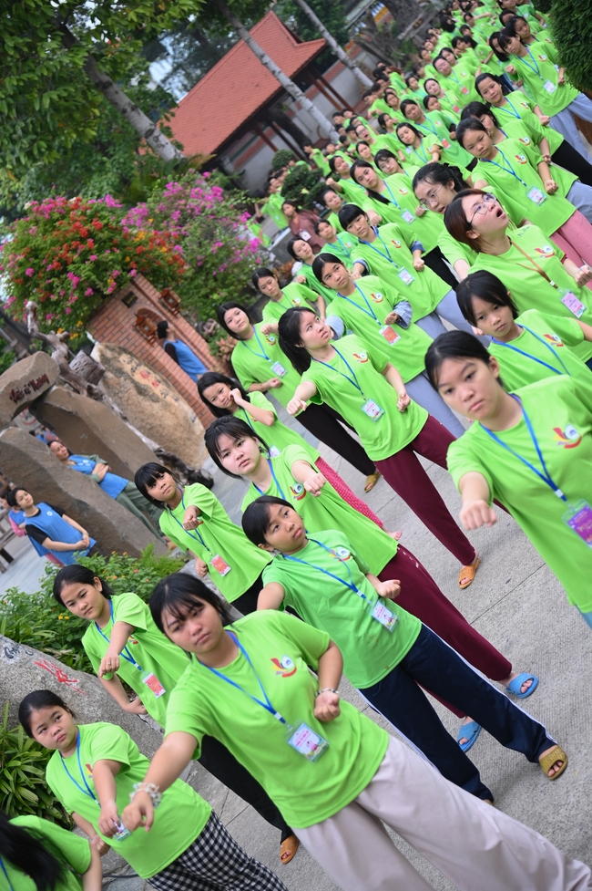 Khai khóa Khoá tu thiếu nhi– Xuất gia gieo duyên, chủ đề “Đóa hoa tâm”