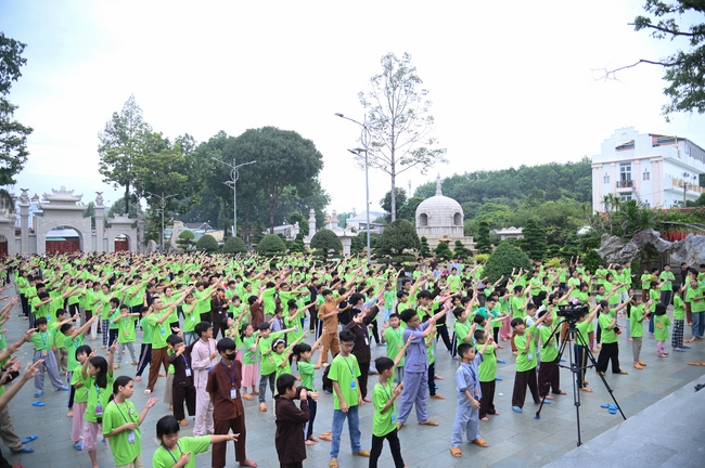 Khai khóa Khoá tu thiếu nhi– Xuất gia gieo duyên, chủ đề “Đóa hoa tâm”