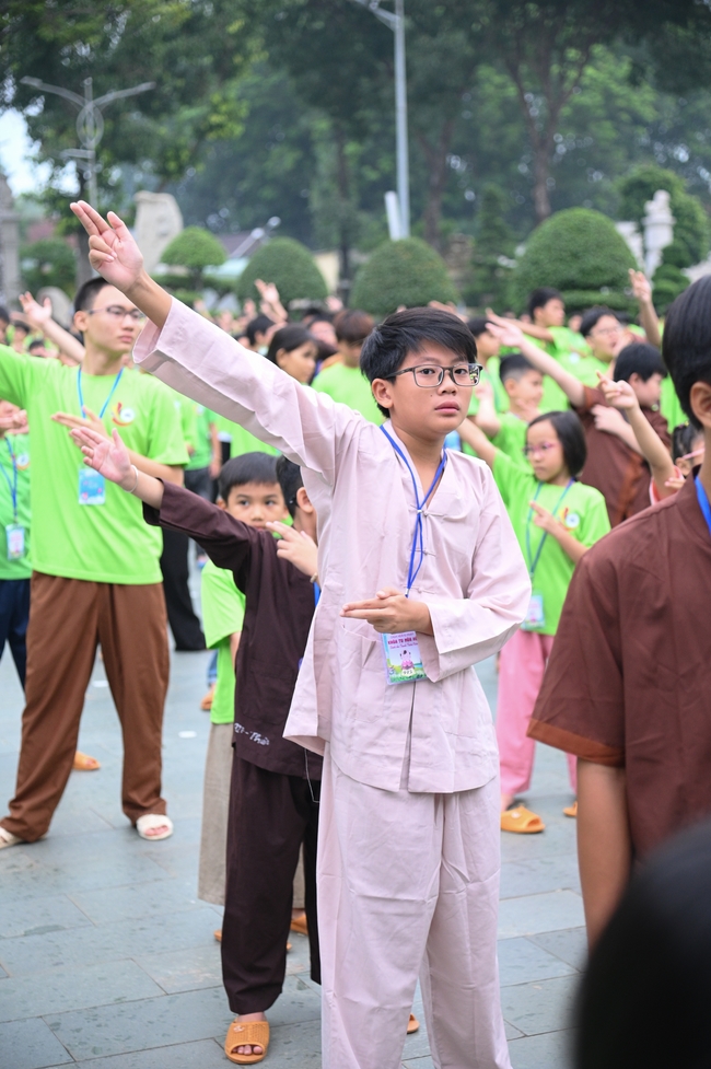 Khai khóa Khoá tu thiếu nhi– Xuất gia gieo duyên, chủ đề “Đóa hoa tâm”