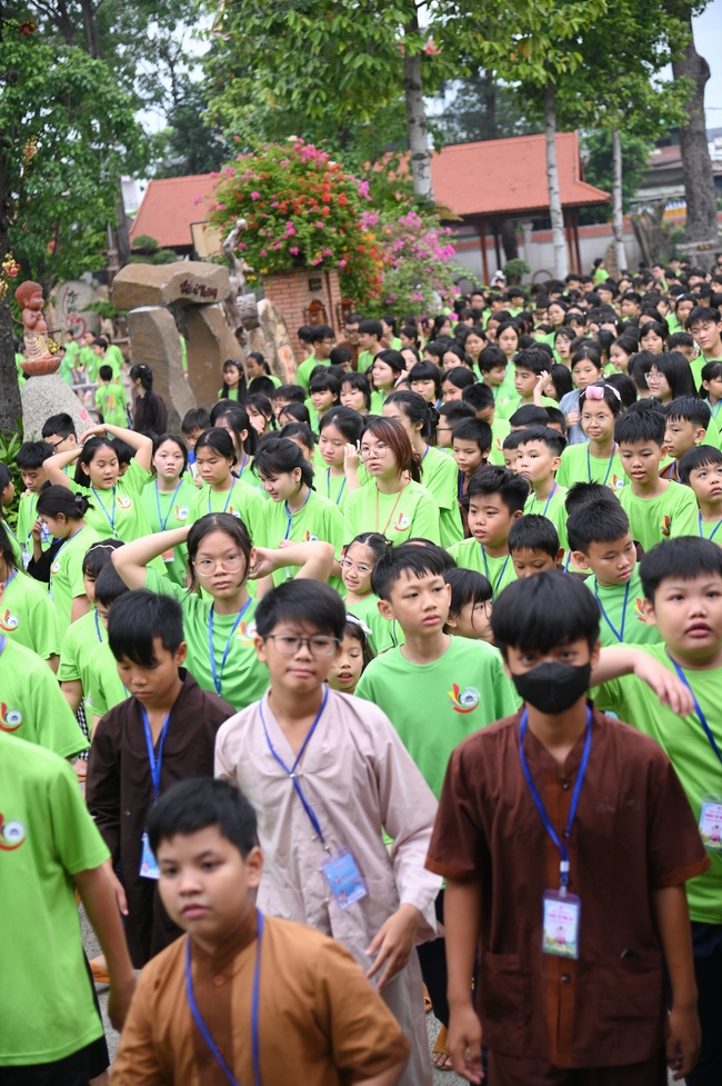 Khai khóa Khoá tu thiếu nhi– Xuất gia gieo duyên, chủ đề “Đóa hoa tâm”