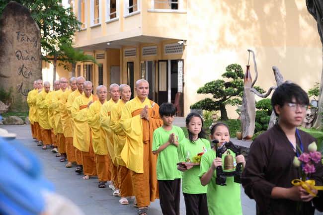 Khai khóa Khoá tu thiếu nhi– Xuất gia gieo duyên, chủ đề “Đóa hoa tâm”