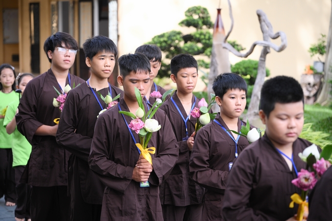 Khai khóa Khoá tu thiếu nhi– Xuất gia gieo duyên, chủ đề “Đóa hoa tâm”