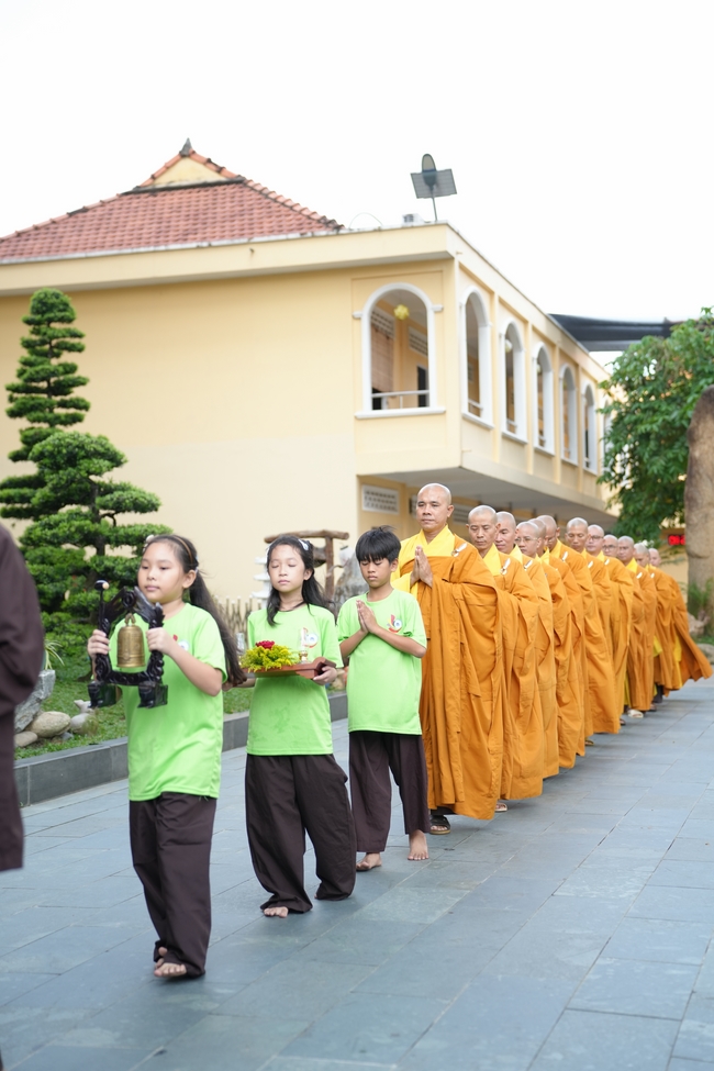 Khai khóa Khoá tu thiếu nhi– Xuất gia gieo duyên, chủ đề “Đóa hoa tâm”