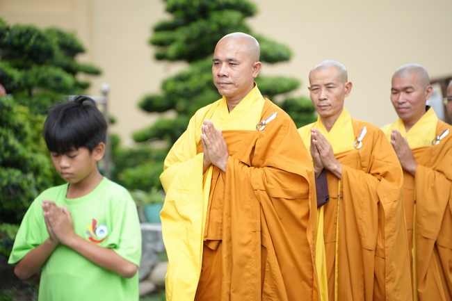 Khai khóa Khoá tu thiếu nhi– Xuất gia gieo duyên, chủ đề “Đóa hoa tâm”