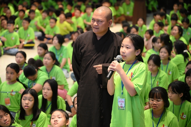 Ngày thứ 2 Khoá tu thiếu nhi – XGGD 2025 – Pháp thoại “Nhân quả” – Đại đức Thích Tâm Huỳnh