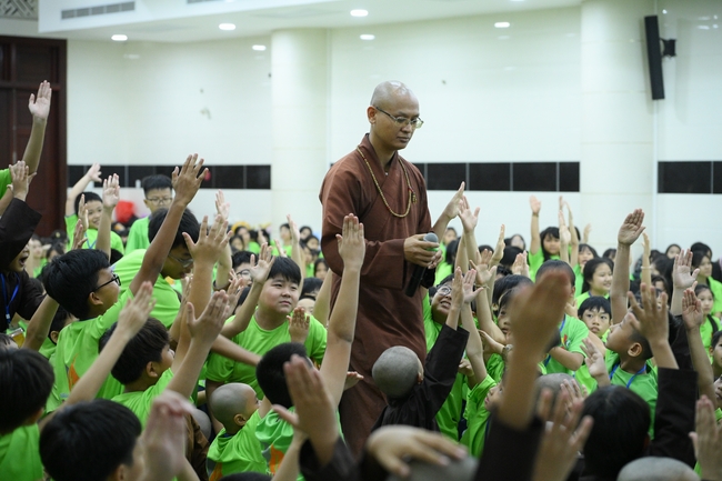 Ngày thứ 2 Khoá tu thiếu nhi – XGGD 2025 – Pháp thoại “Nhân quả” – Đại đức Thích Tâm Huỳnh