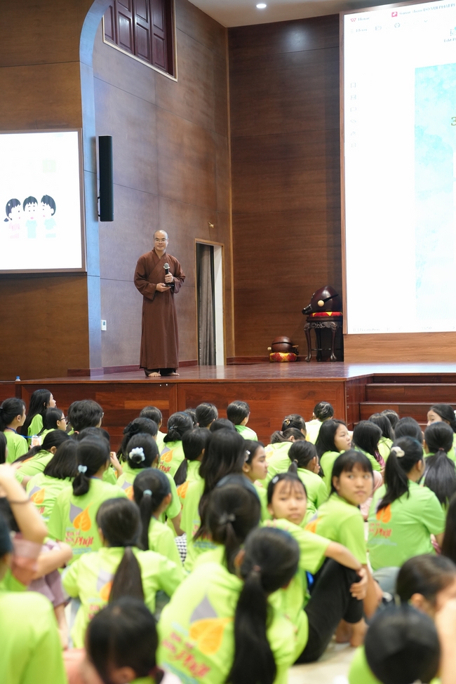 Ngày thứ 2 Khoá tu thiếu nhi – XGGD 2025 – Pháp thoại “Nhân quả” – Đại đức Thích Tâm Huỳnh