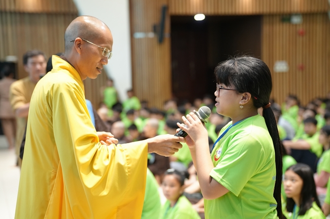 Ngày thứ 2 Khoá tu thiếu nhi – XGGD 2025 – Pháp thoại “Nhân quả” – Đại đức Thích Tâm Huỳnh
