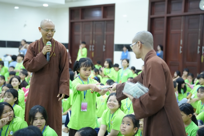 Ngày thứ 2 Khoá tu thiếu nhi – XGGD 2025 – Pháp thoại “Nhân quả” – Đại đức Thích Tâm Huỳnh