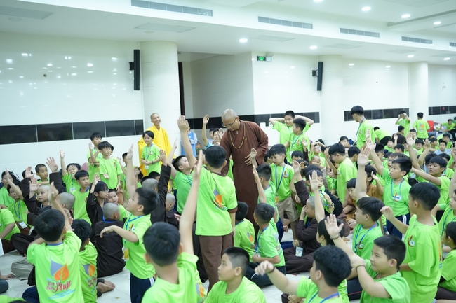 Ngày thứ 2 Khoá tu thiếu nhi – XGGD 2025 – Pháp thoại “Nhân quả” – Đại đức Thích Tâm Huỳnh