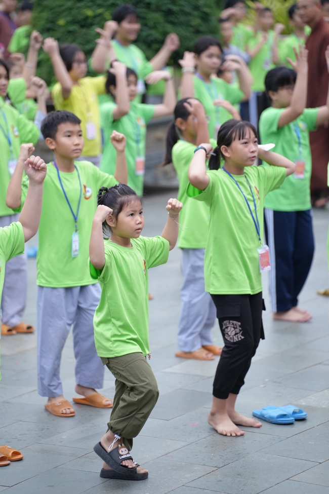 Ngày thứ 2 Khoá tu thiếu nhi – XGGD 2025 – Pháp thoại “Nhân quả” – Đại đức Thích Tâm Huỳnh