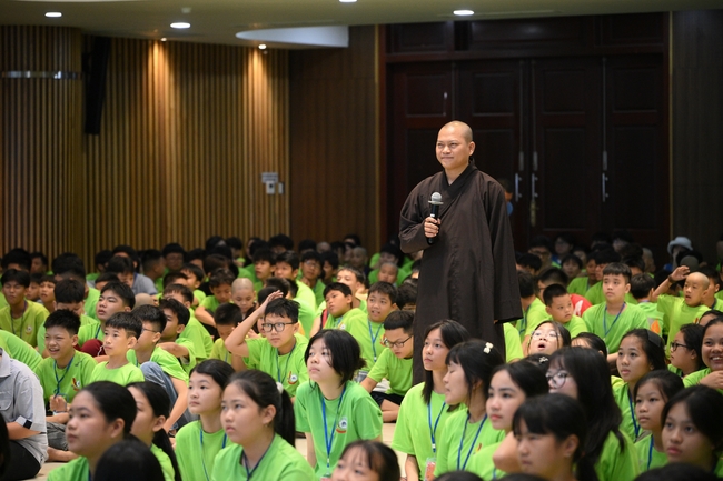 Ngày thứ 2 Khoá tu thiếu nhi – XGGD 2025 – Pháp thoại “Nhân quả” – Đại đức Thích Tâm Huỳnh