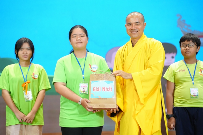 Ngày thứ 4 Khoá tu thiếu nhi – XGGD 2025 – Pháp thoại “Nguyện làm người con Phật”