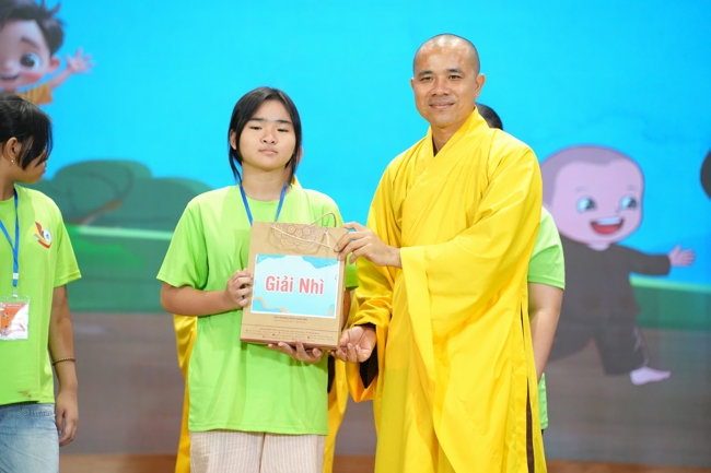 Ngày thứ 4 Khoá tu thiếu nhi – XGGD 2025 – Pháp thoại “Nguyện làm người con Phật”