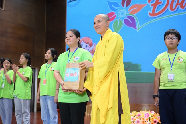 Ngày thứ 4 Khoá tu thiếu nhi – XGGD 2025 – Pháp thoại “Nguyện làm người con Phật”