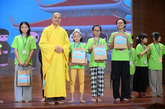 Ngày thứ 4 Khoá tu thiếu nhi – XGGD 2025 – Pháp thoại “Nguyện làm người con Phật”