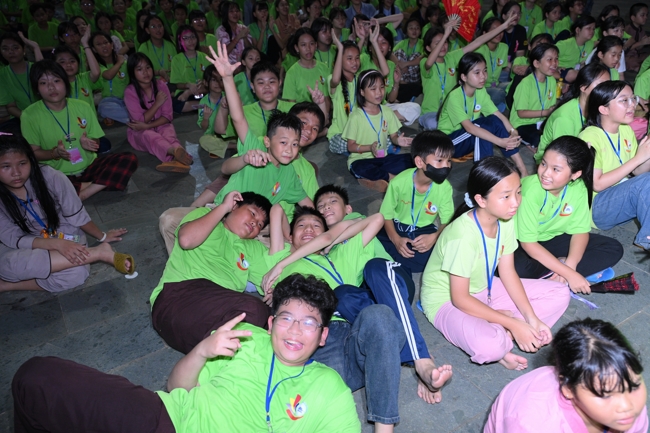 Ngày thứ 4 Khoá tu thiếu nhi – XGGD 2025 – Pháp thoại “Nguyện làm người con Phật”