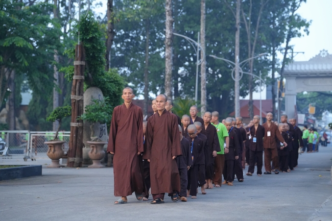 Ngày thứ 4 Khoá tu thiếu nhi – XGGD 2025 – Pháp thoại “Nguyện làm người con Phật”