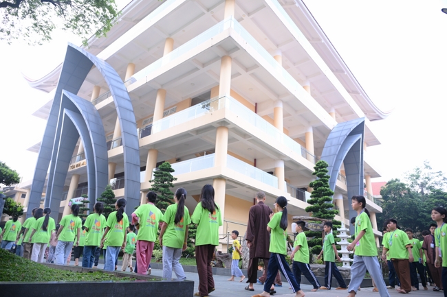 Ngày thứ 4 Khoá tu thiếu nhi – XGGD 2025 – Pháp thoại “Nguyện làm người con Phật”