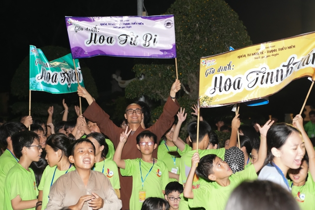 Ngày thứ 4 Khoá tu thiếu nhi – XGGD 2025 – Pháp thoại “Nguyện làm người con Phật”