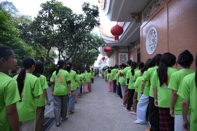 Ngày thứ 4 Khoá tu thiếu nhi – XGGD 2025 – Pháp thoại “Nguyện làm người con Phật”