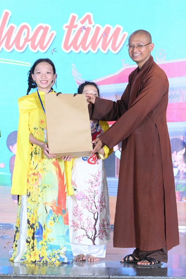 Ngày thứ 4 Khoá tu thiếu nhi – XGGD 2025 – Pháp thoại “Nguyện làm người con Phật”