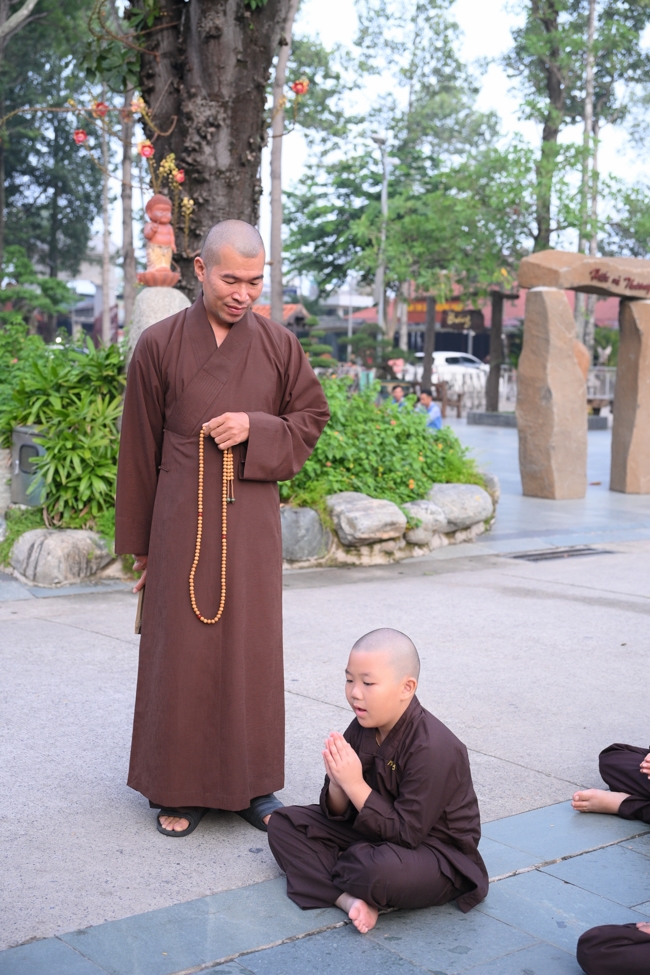 Ngày thứ 4 Khoá tu thiếu nhi – XGGD 2025 – Pháp thoại “Nguyện làm người con Phật”
