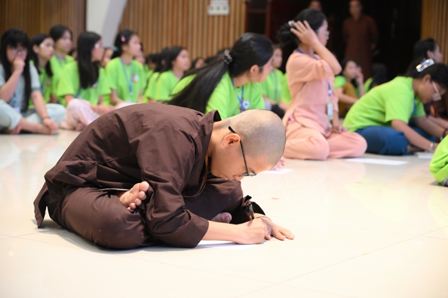 Ngày thứ 4 Khoá tu thiếu nhi – XGGD 2025 – Pháp thoại “Nguyện làm người con Phật”